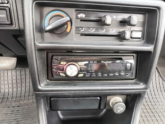 Prodám Honda Civic IV Hatchback 1990 1,5 16V, 66 Kw - 3