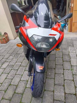 Aprilia RSV 1000 Mille - 3