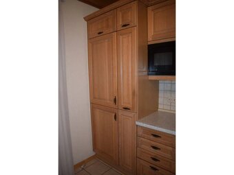 Kuchyně světlý dub masiv, s vestavěnými spotřebiči,5567 - 3