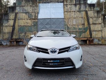 Toyota Auris Hybrid 1.8 rok 2013, Servis jen Toyota - 3