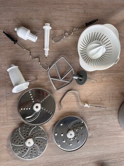 Kuchyňský robot Kenwood KM266 - 3