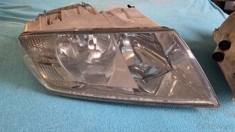 Přední světla Škoda Octavia 2 - 3