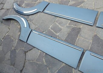 Plastové lemy Ssangyong Rexton - 3