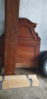 Starožitná postel - 3