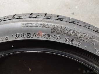 2 LETNÍ Bridgestone 225/45 R19 - TOP - 3