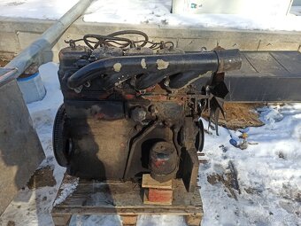 Motor Zetor 6901 na opravu - 3