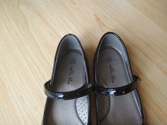 Dívčí lakované střevíce, vel.35 - 3