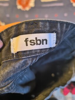 Černé, roztrhané baggy jeans - 3