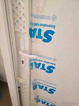 Plastové dveře 100x210cm + rám 107,5x215 pravé 4 500 Kč - 3