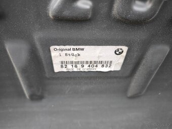 BMW E36 / E46 originalní plastova vana do kufru - 3