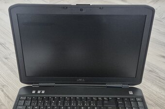 Dell Latitude E5530 (i3 2,4GHz, 3GB RAM, 320 GB HDD) - 3