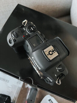 Systémový bezzrcadlový fotoaparát Canon EOS R5 s rozlišením - 3
