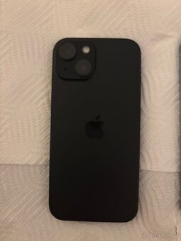 Apple iPhone 15 - 3