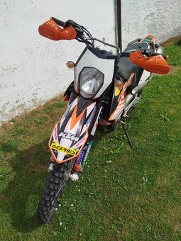 KTM 690 Enduro - 3