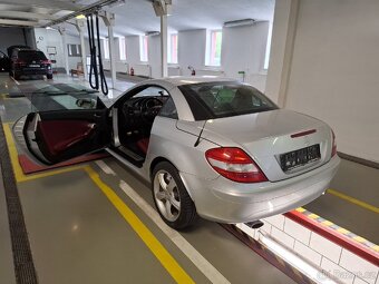 Mercedes Benz Slk 350 manuál - 3