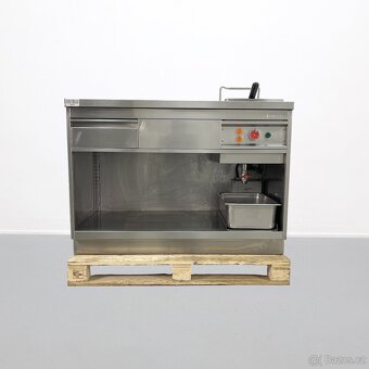 Elektrická fritéza - pracovní stůl se zásuvkou - 3