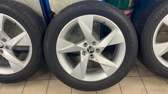 Škoda volans alu disky +goodyear R17 5x100 205/55 JAKO NOVÉ - 3