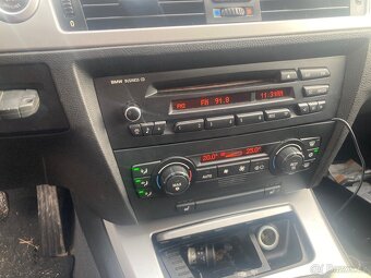Bmw e90 320i - 3