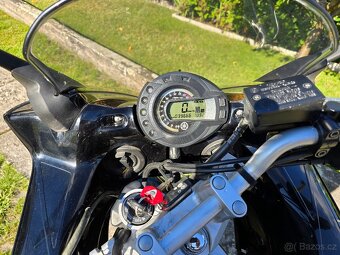 YAMAHA FZ6 FAZER - 3