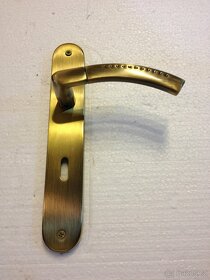 Dveřní klika / kování, odstín antik, rozteč 72mm /15ks - 3