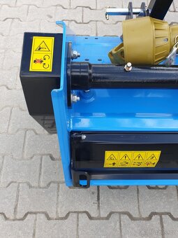 Mulčovač za traktor / kladívkový / hydr. posuv - 3