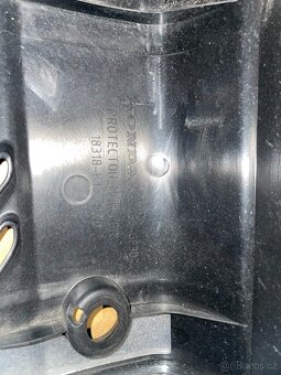 Kryt výfuku na Honda PCX 125 - 3