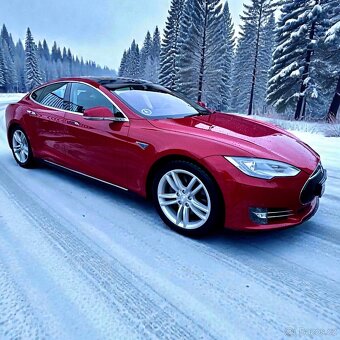 Tesla Model S85 El.Panorama Kuze Vzd.podvozek barva RedMult - 3