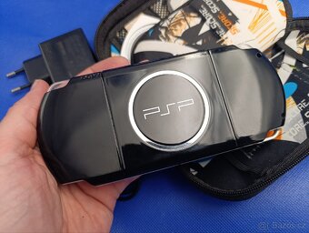 Sony PSP PlayStation Portable 3004 + Hry - 3