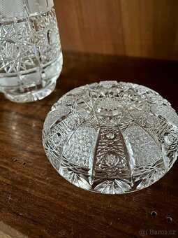 Sada broušené vázy s popelníkem - 3