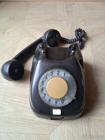 Prodám levně starý vytáčecí telefon - 3