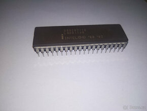 Matematický koprocesor Intel D80287-10 - 3