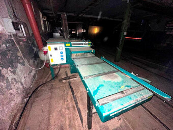 Omítací vícekotoučová pila Edger, omítací pila Wood-mizer EG - 3