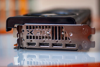 Grafická karta AMD RX 6800 - 3