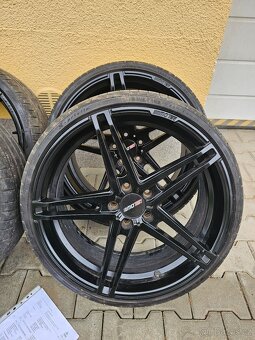 5x112 r20 Motec - 3