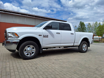 Dodge RAM 2500 - 3
