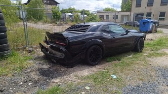 Dodge Challenger 6.4 SRT náhradní díly - 3