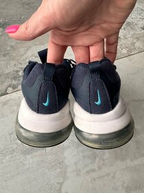 Nike Air 70 vel 32 - 3