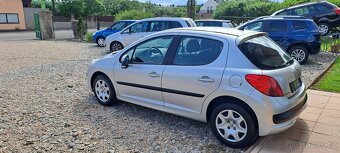 Peugeot 207 1.4i 54kW 5dveri KLIMA - 3