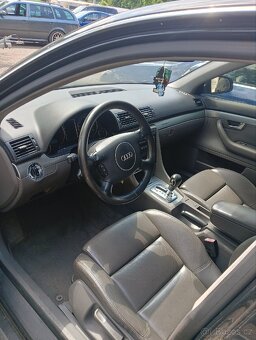 Audi A4 b6 3.0i automat (motor umřel) - 3