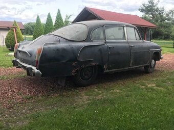 Tatra 603 rok 1974 motor V8 - 3