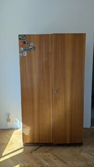 Skříň, stůl , 4 židle, TV stolek - 3