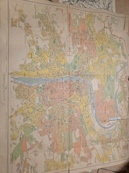 Soubor různých starých map - 3