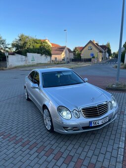 Mercedes Benz W211 - 3