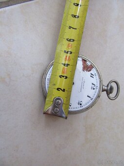 Nabízím staré kapesní hodinky Doxa Antimagnetic. Nefunkční. - 3