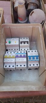 Prodám elektroinstalacni material - 3