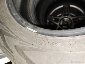 Nokian wr-d4 195/65 R15 - 3