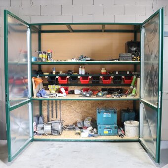 kovova skrin na naradi - 3