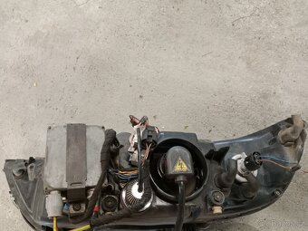 Přední xenon světlo BMW E39 Levé - 3