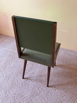 Stará čalouněná dřevěná židle - 3