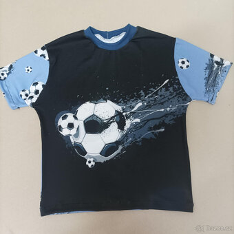 Dětská souprava , tričko a kraťásky, velikost 122 - 3